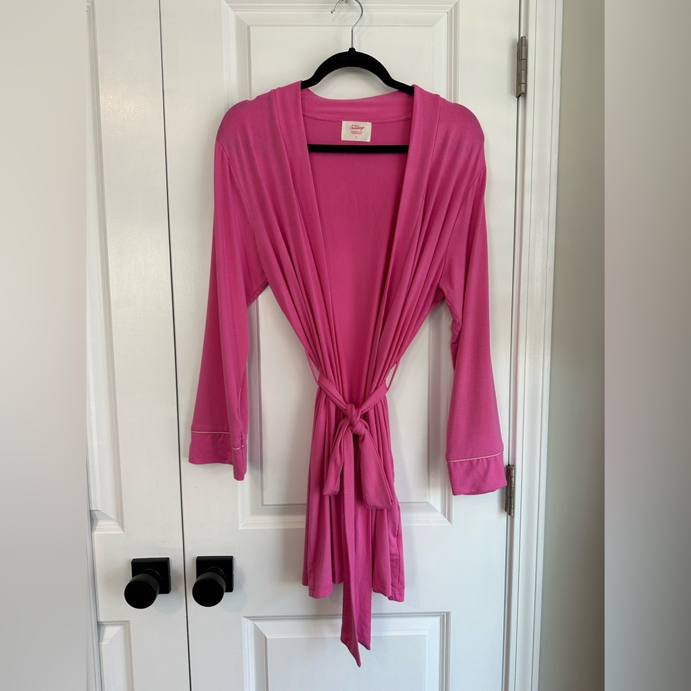 In My Sundays Petal Pink Short Robe NWOT Size Small